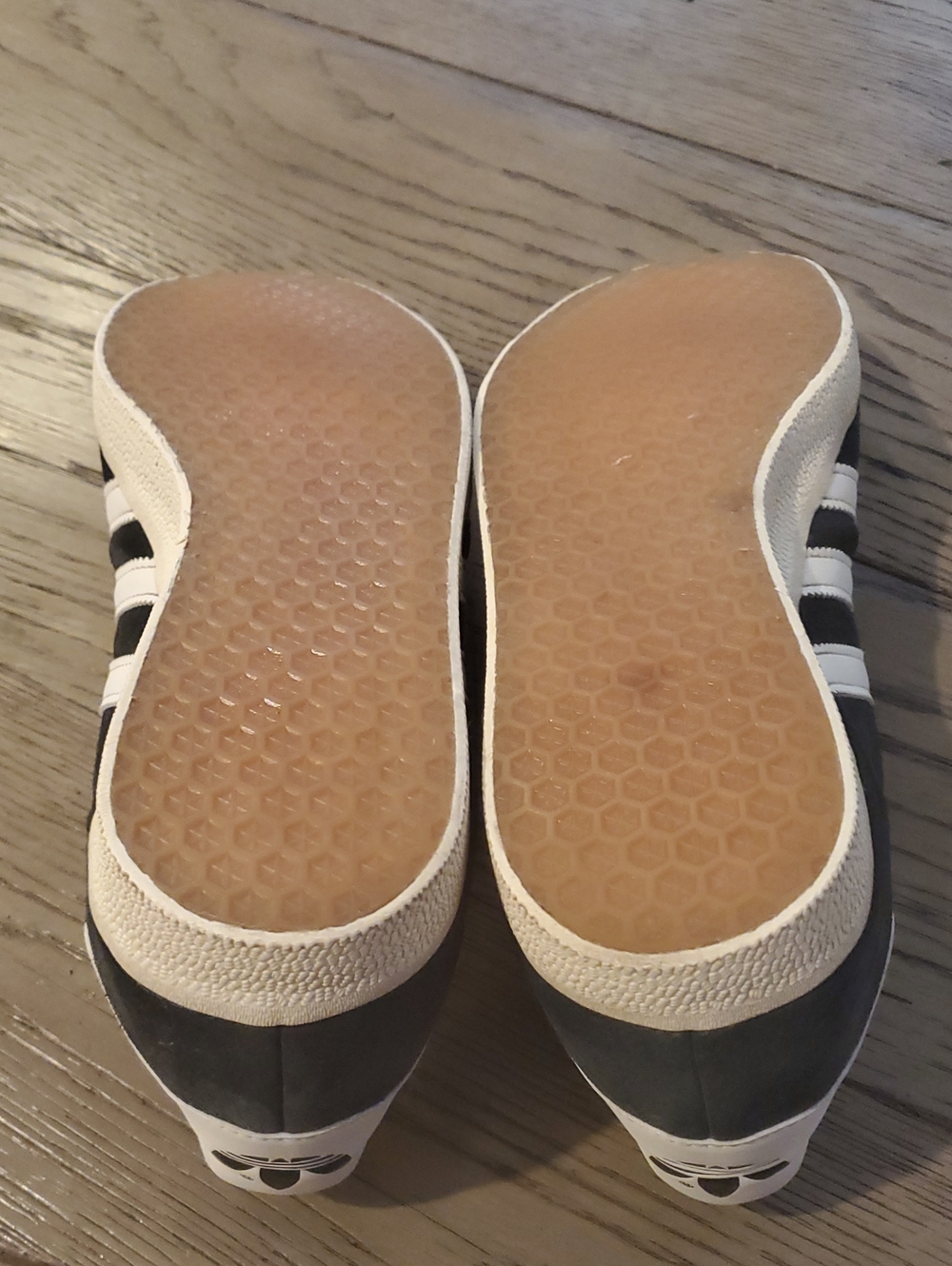 ADIDAS - Picture 4 of 8